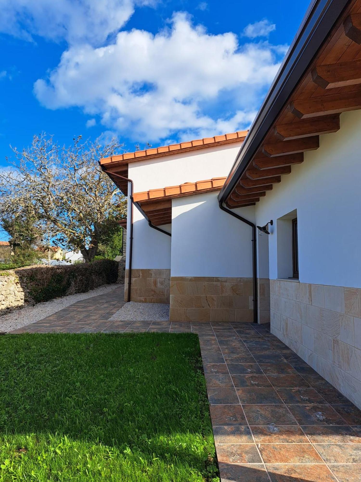 Terradeva Apartamentos Colombres Esterno foto