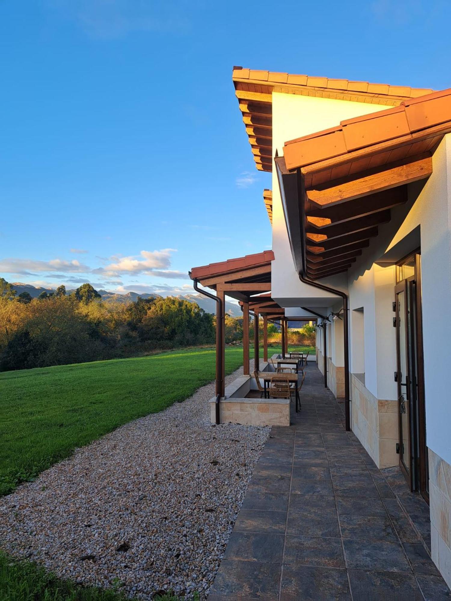 Terradeva Apartamentos Colombres Esterno foto